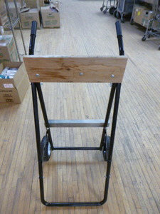 lot 303 image: Outboard Motor Stand