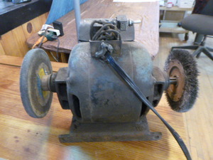 lot 312 image: GE GrindingSanding Wheel