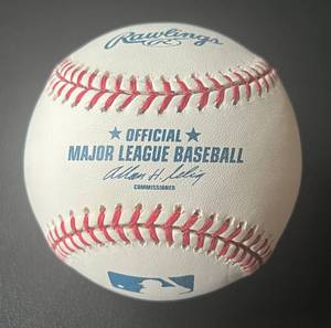 lot 10A image: Joe Mauer Signed Baseball - Minnesota Twins Rawlings Official MLB Selig Ball Autograph - Hall of Fame