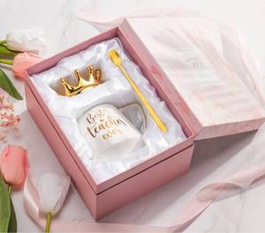 lot 110 image: Best Teacher Gift