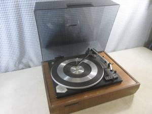 (D-3) Panasonic RD-7703 Turntable - Powers On - Platen Turns