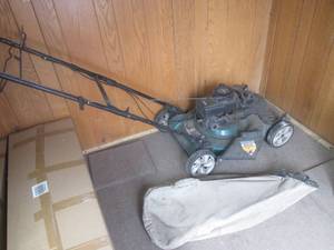 (FH) Craftsman Lawn Mower with Front Wheel Transmission Drive and Side Bag - Engine Turns  No Further Testing