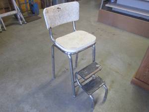 (CS) Vintage Fold Out Step Stool