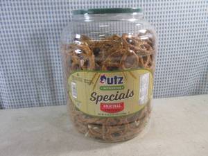 (B-4) Large Container Sourdough Specials Original Pretzels 52oz  3 Pounds 4oz Best by May 2024