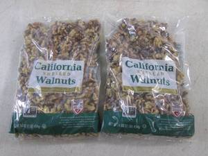 (B-2) 2 Pounds California Shelled Walnuts 2 - 1 Pound Bags Best by Aug 2024