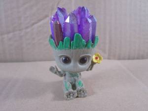 (FS) 2 34 Tall Crystal Head Groot Figure