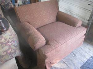 (GRG) Large Oversized Chair...