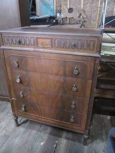 (GRG) Vintage Berkey &amp Gay Furniture 5-Drawer Dresser 49 H x 37 12 W x 21 D