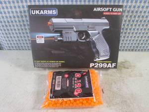 (EC1) Pistol Airsoft Gun with Bag of BBs