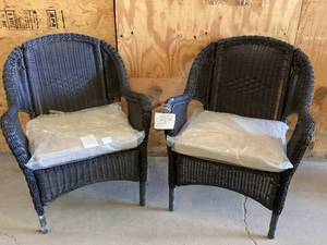 Lot of 2 Outdoor Wick Chairs slight damage review pictures customer