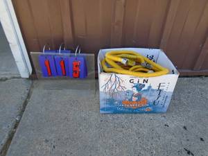 Box of 6-8 flexible gas lines. As shown.