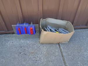 Box of 6 water lines. As shown.