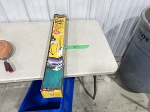 3 OUTLET DISTRIBUTION POST