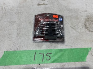 WRENCH SETS