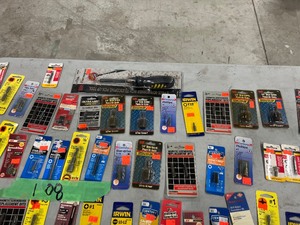 TABLE FULL OF SCREWDRIVER BITS
