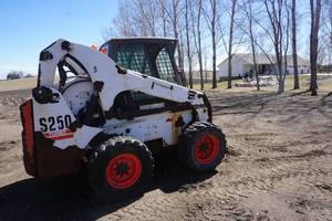 2004 Bobcat S250 Skid Loader Skid Steer