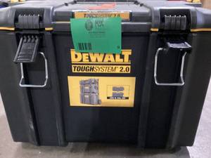 lot 9 image: DEWALT TOUGHSYSTEM 2.0 24 in. W Modular Tool Box Missing Handle Customer Returns See Pictures