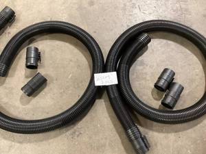 lot 18 image: Lot of RIDGID 2-12 in. x 7 ft. DUAL-FLEX Tug-A-Long Locking Vacuum Hose for RIDGID WetDry Shop Vacuums Customer Returns See Pictures
