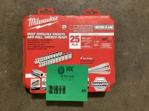 lot 48 image: Milwaukee 14 in. Drive SAEMetric Ratchet and Socket Mechanics Tool Set (25-Piece) Customer Returns See Pictures