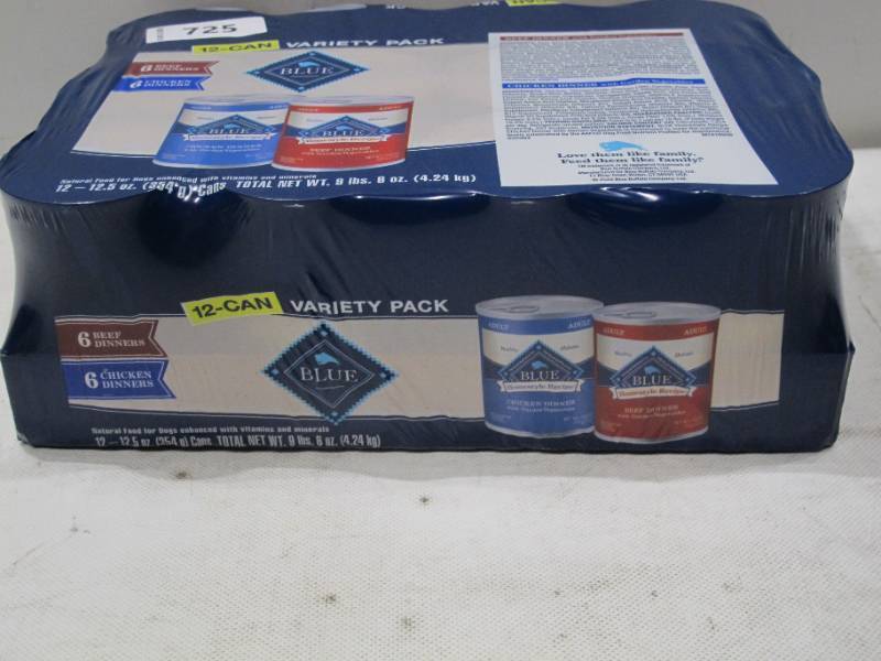 lot 725 image: Blue Buffalo Homestyle Recipe Natural Adult Wet Dog Food Variety Pack, Chicken & Beef 12.5-Oz Can 12 Pack