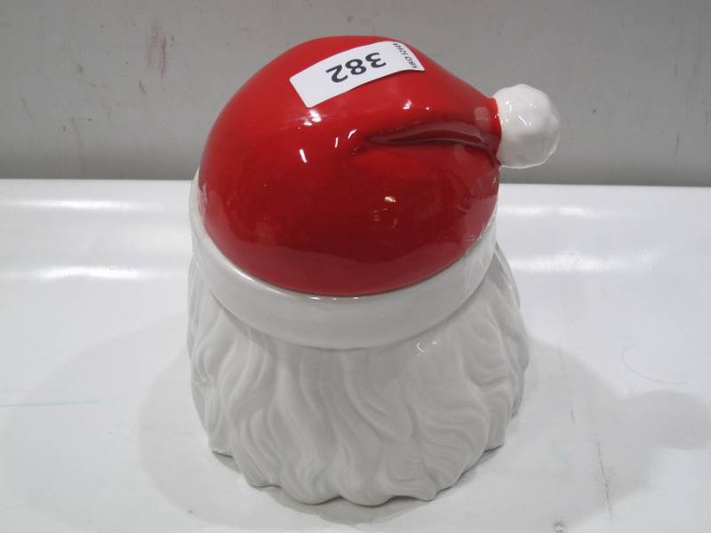 lot 382 image: NEW Members Mark Assorted Holiday Cookie Jar - Santa