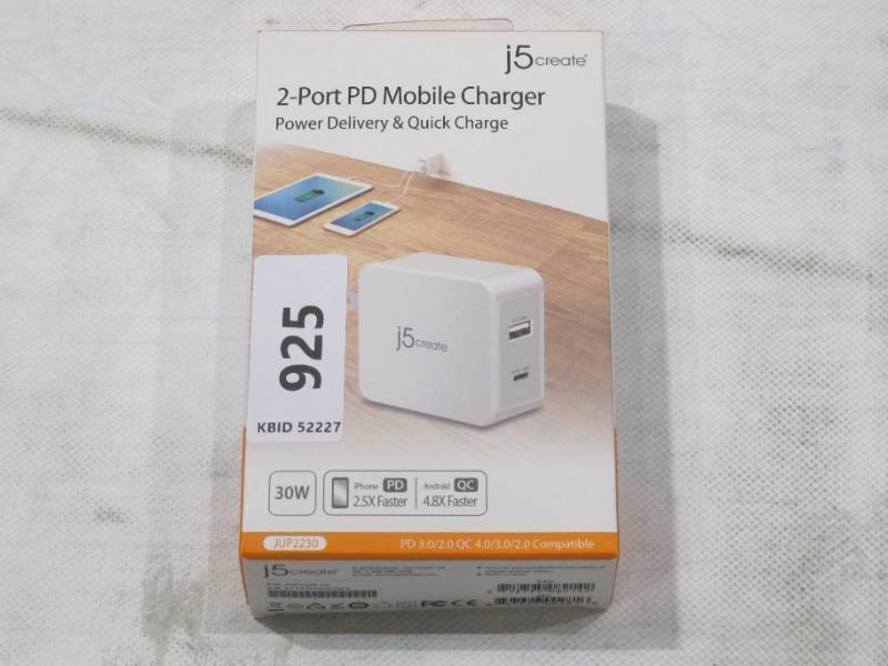 lot 925 image: J5 Create 30W PD USB-C Wall Charger USB-C 18W & USB Type-A 12W