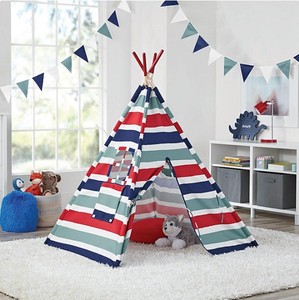 lot 259 image: NEW Members Mark Indoor Playroom Tent - Multicolor