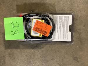 Mr Heat 5 ft. L Propane Hose and Regulator Assembly customer Return see pictures
