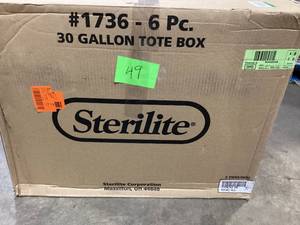 Lot of Plastic Storage Bins in Red Customer Returns See Pictures