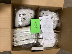 Sterling Store  Accesorie Kit customer return
