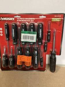 Screwdriver Set with Magnetic Tip (14-Piece) Customer Returns See Pictures
