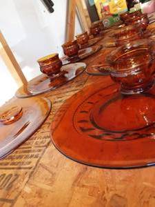 lot 3 image: 23-Piece Amber Glass Luncheon Set 12-Plates, 11-Cups