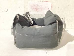 lot 493 image: Dog Car Booster Seat - Black