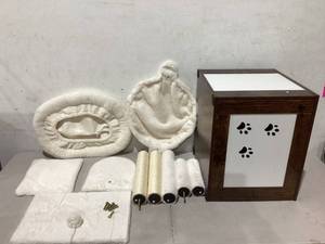 lot 309 image: Cat Tree