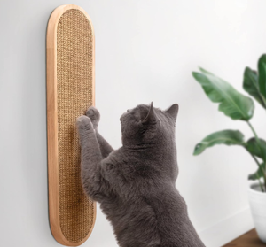 lot 214 image: 7 Ruby Road Wall Mounted Cat Scratcher