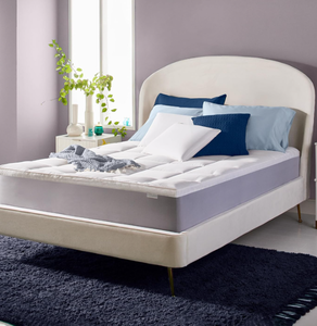 lot 230 image: Sleep Innovations Cradling Cloud Mattress Pad Topper Cover, Queen Size