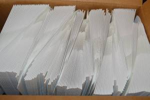 lot 79 image: Case of 250 Folding Takeout Boxes