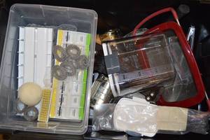 lot 89 image: Assorted Household, Kitchen, Bathroom Lot - See Pictures, Tub Not Included