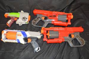 lot 116 image: NERF Pistol Bundle - Darts Not Included