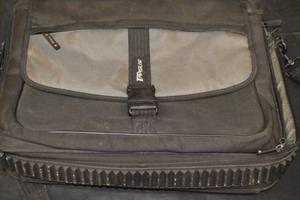 lot 123 image: Targus Heavy Duty LaptopMessenger Bag