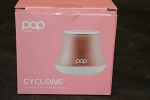 lot 128 image: Pop Sonic Cyclone Lint ShaverRemover - Pink