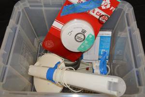 lot 24 image: Assorted Lot - See Pictures, Tub Included
