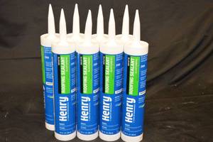 lot 25 image: 8ct Henry Roof Sealant White