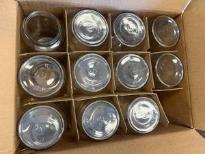 lot 8 image: 11 - 32oz. Fisherbrand Standard Wide Mouth Bottles