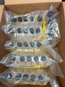 lot 17 image: 30 - 75cm2 250ml Tissue Culture Flask Tubes