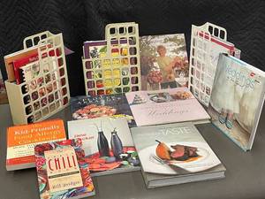 lot 7 image: Cookbooks Flower Arranging and Wedding Bundle                   J1