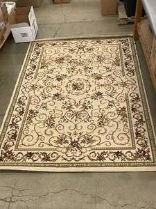lot 9 image: Rug 5X8                                                                                   J2