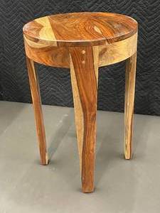 lot 102 image: Wood side Table                        I 2