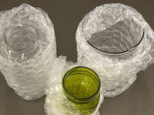 lot 132 image: 3 Vase Set                                                        K4