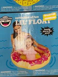lot 135 image: 4 Little Floats                                K4